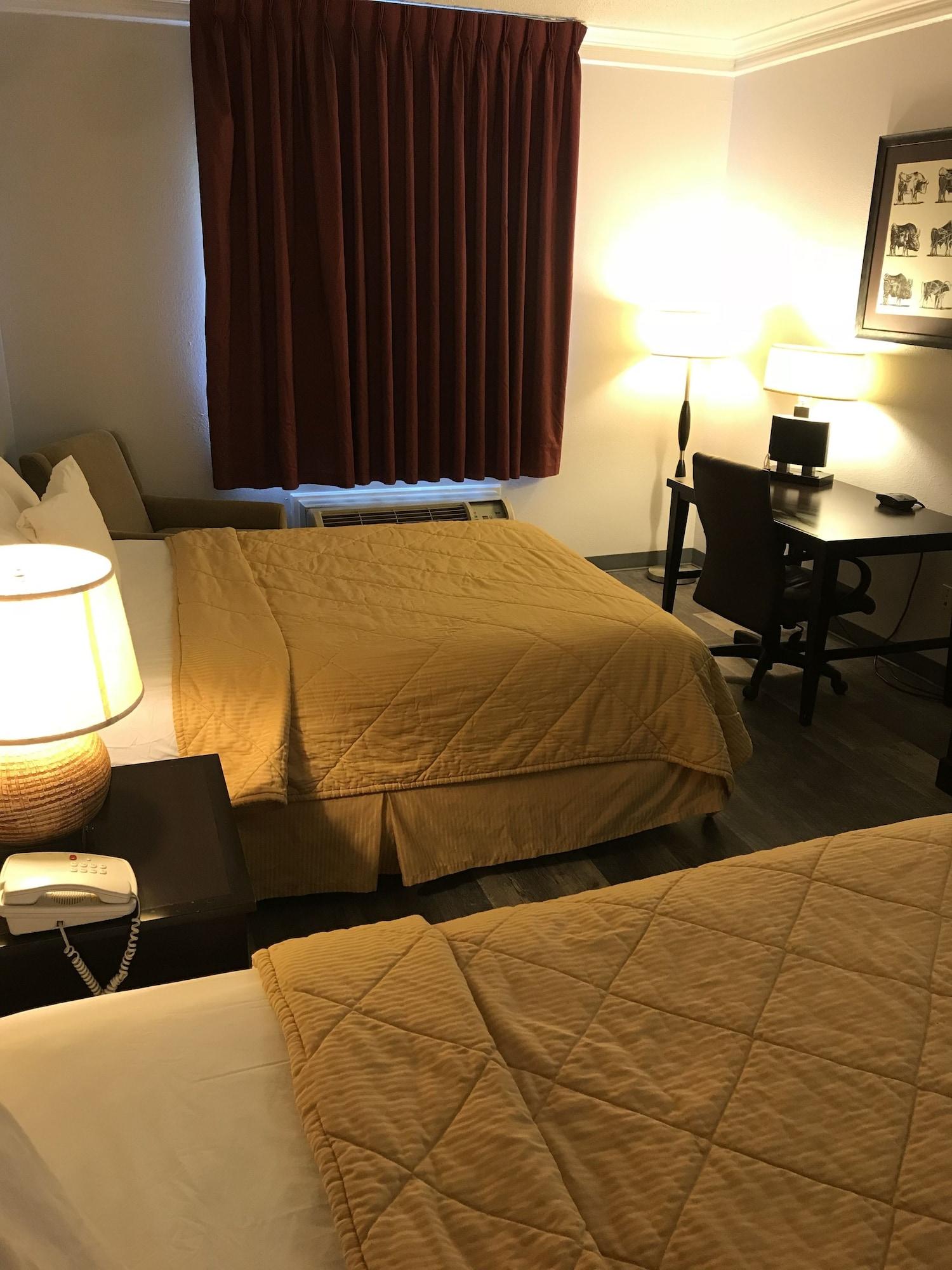 Rodeway Inn Stephenville Bagian luar foto