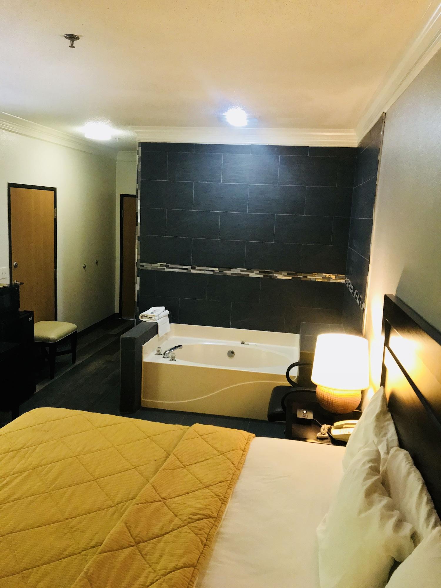 Rodeway Inn Stephenville Bagian luar foto