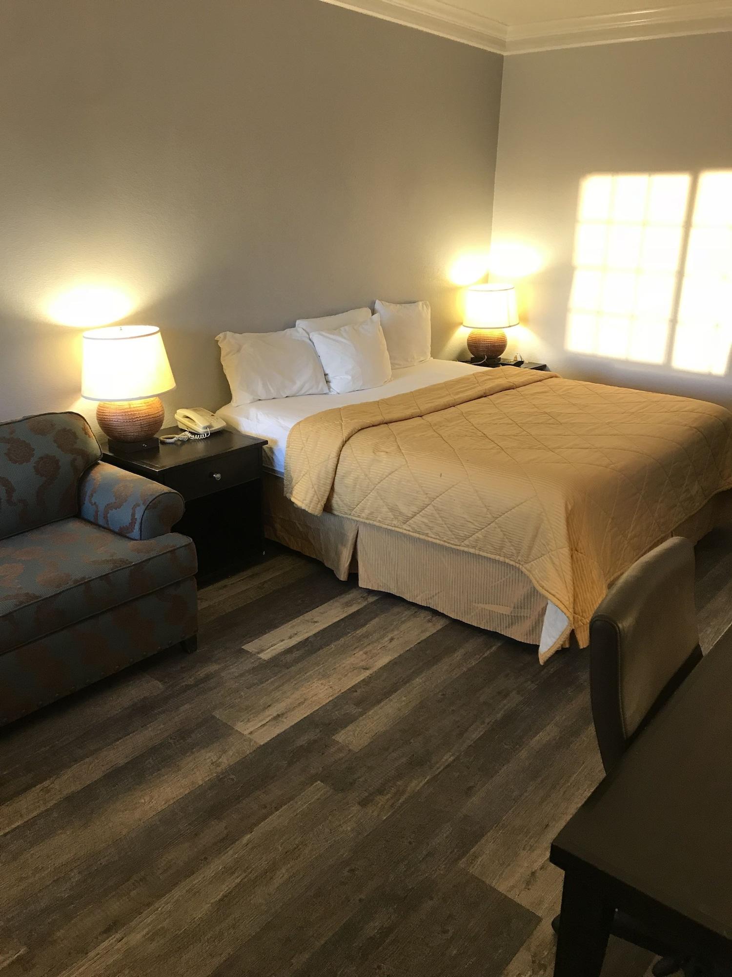 Rodeway Inn Stephenville Bagian luar foto