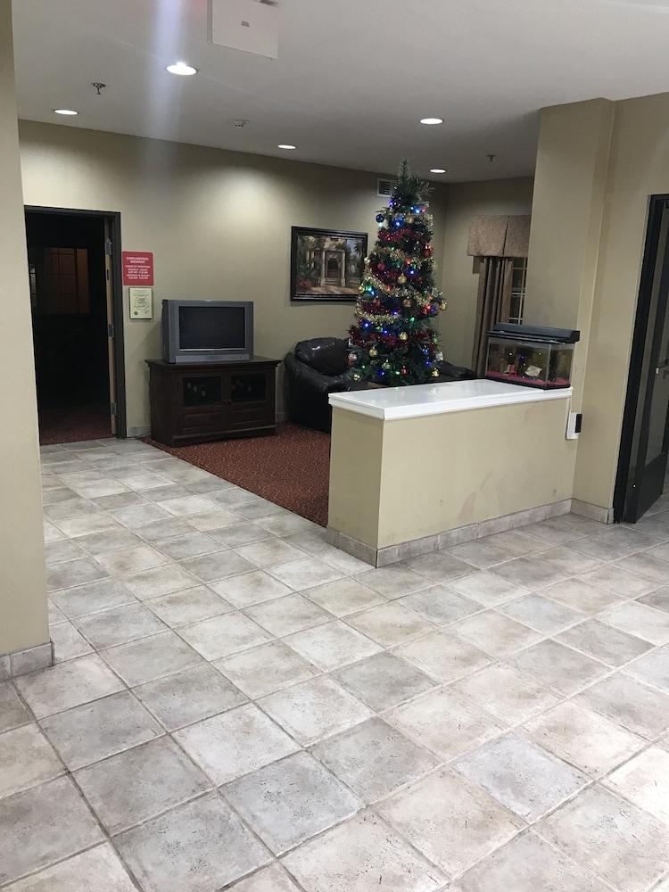 Rodeway Inn Stephenville Bagian luar foto
